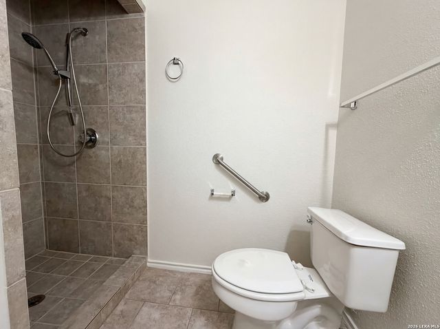 18625 WOODED CRK, San Antonio, TX 78259