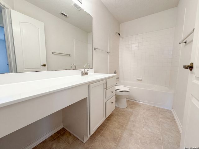 18625 WOODED CRK, San Antonio, TX 78259