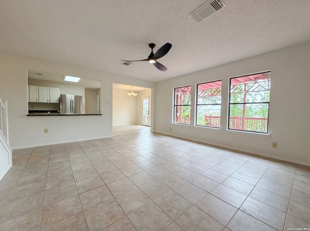 18625 WOODED CRK, San Antonio, TX 78259