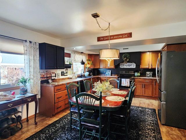 64 N ST JOSEPHS LANE, Fond Du Lac, WI 54935