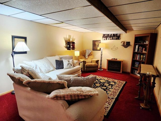 64 N ST JOSEPHS LANE, Fond Du Lac, WI 54935