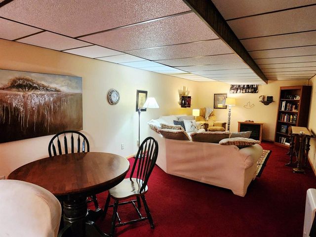 64 N ST JOSEPHS LANE, Fond Du Lac, WI 54935