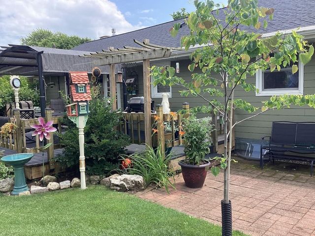 64 N ST JOSEPHS LANE, Fond Du Lac, WI 54935