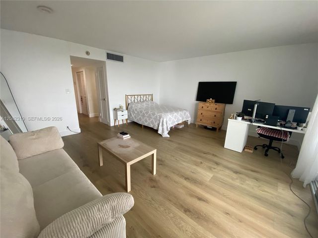 1000 W Avenue 531 531, Miami Beach, FL 33139