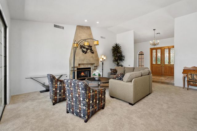 72550 Greenbriar Lane, Palm Desert, CA 92260