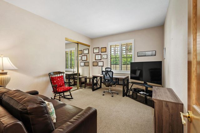 72550 Greenbriar Lane, Palm Desert, CA 92260