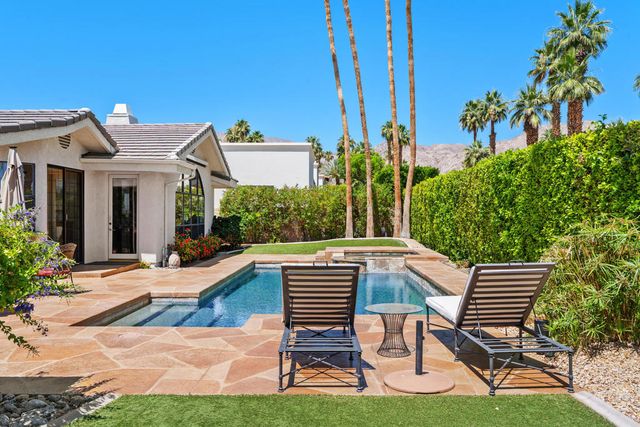 72550 Greenbriar Lane, Palm Desert, CA 92260
