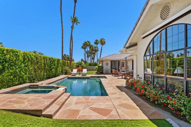 72550 Greenbriar Lane, Palm Desert, CA 92260