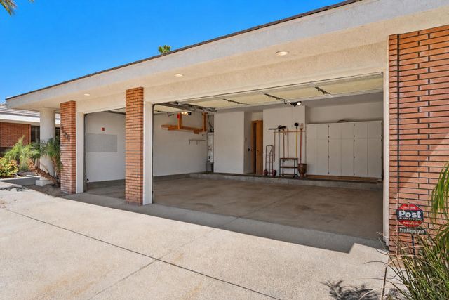 72550 Greenbriar Lane, Palm Desert, CA 92260