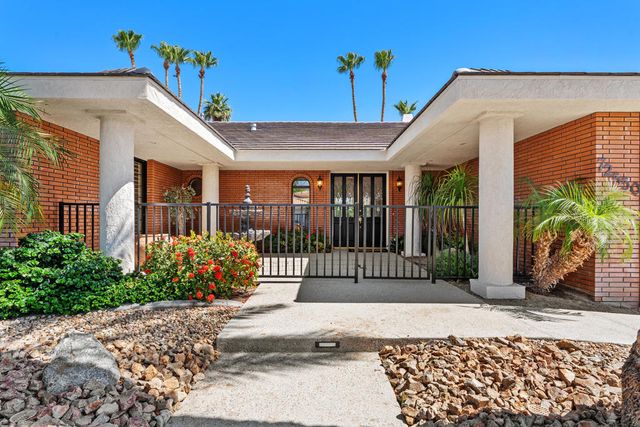 72550 Greenbriar Lane, Palm Desert, CA 92260