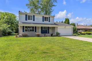 28595 San Carlos Street, Southfield, MI 48076