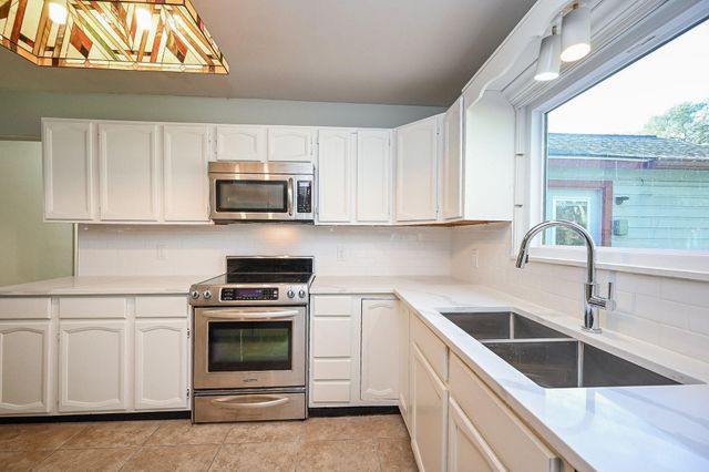 1707 Key Street, Waller, TX 77484