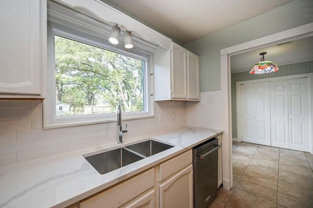 1707 Key Street, Waller, TX 77484