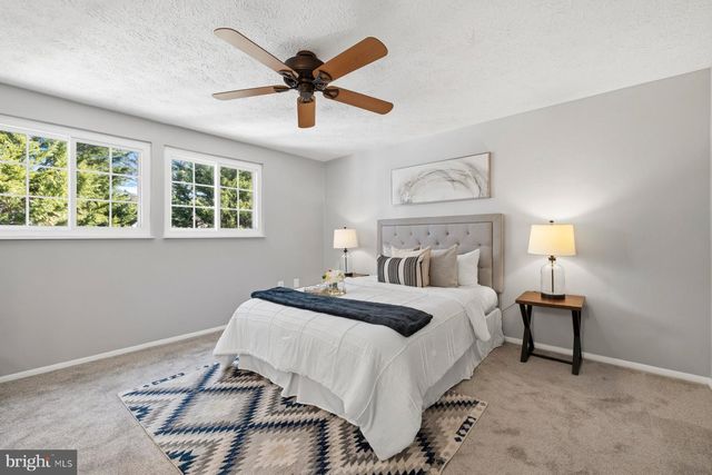 5 PONTIAC WAY, Gaithersburg, MD 20878