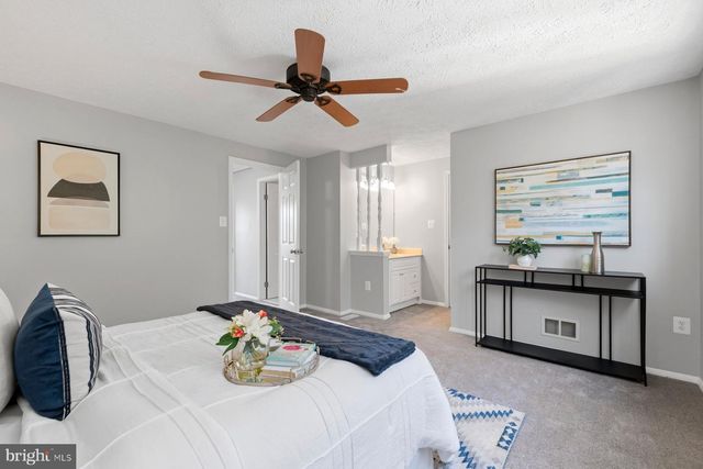 5 PONTIAC WAY, Gaithersburg, MD 20878