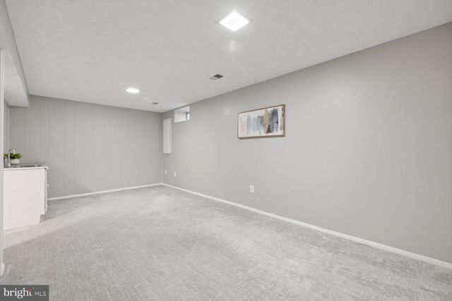 5 PONTIAC WAY, Gaithersburg, MD 20878