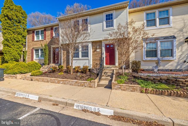 5 PONTIAC WAY, Gaithersburg, MD 20878