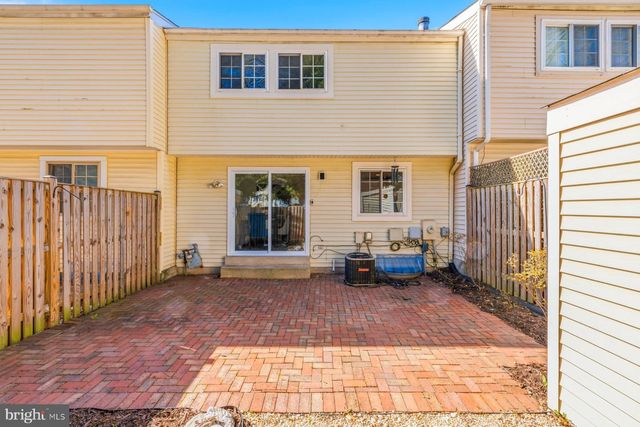 5 PONTIAC WAY, Gaithersburg, MD 20878