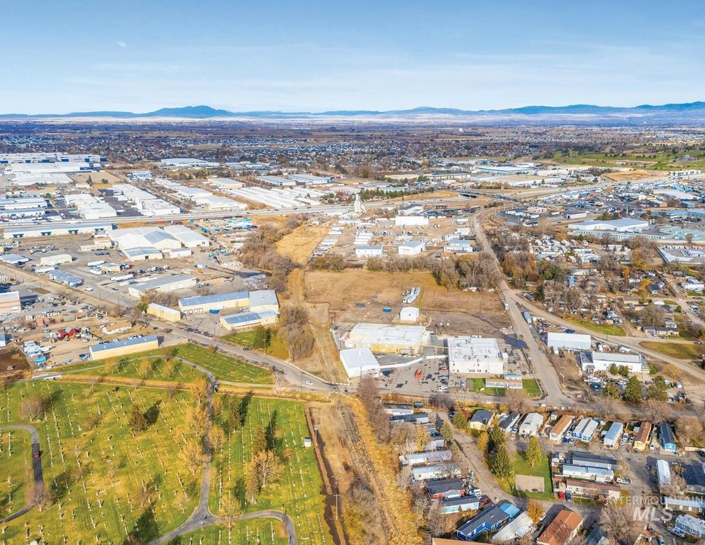 218 8th St. N., Nampa, ID 83687 photo 4