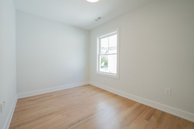 21 Stephen Street, Stamford, CT 06902