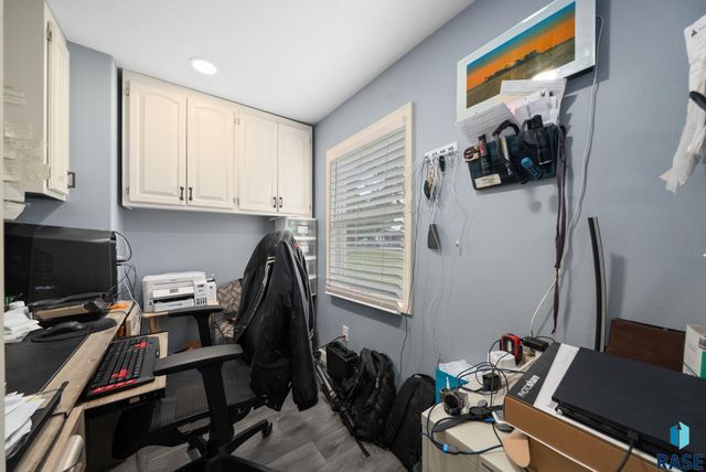 3601 N 7th Ave Avenue, Sioux Falls, SD 57104