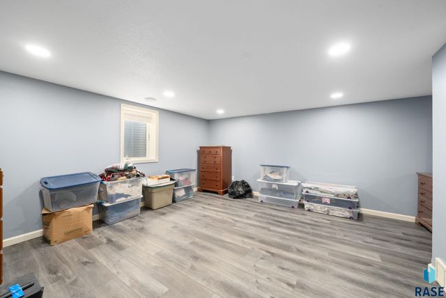 3601 N 7th Ave Avenue, Sioux Falls, SD 57104