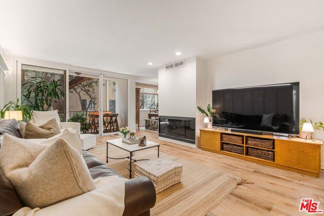 901 10th Street 204, Santa Monica, CA 90403