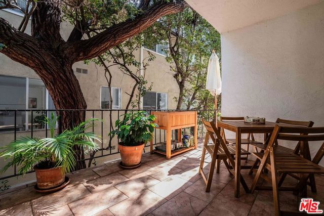 901 10th Street 204, Santa Monica, CA 90403