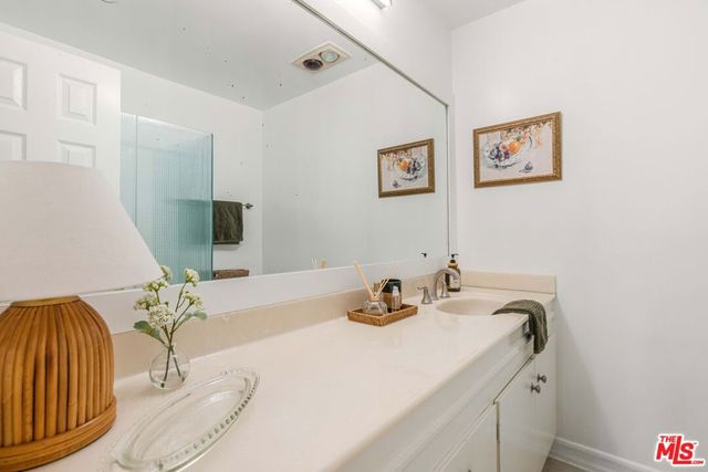 901 10th Street 204, Santa Monica, CA 90403