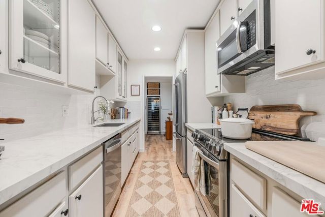 901 10th Street 204, Santa Monica, CA 90403