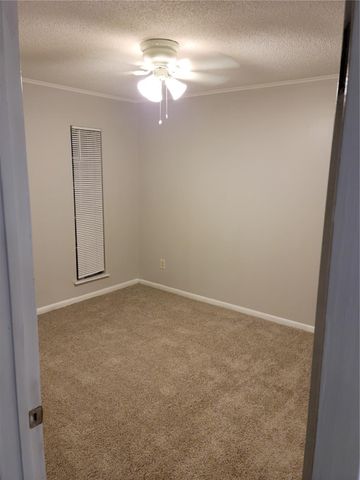 343 Windsor Square, Alvin, TX 77511