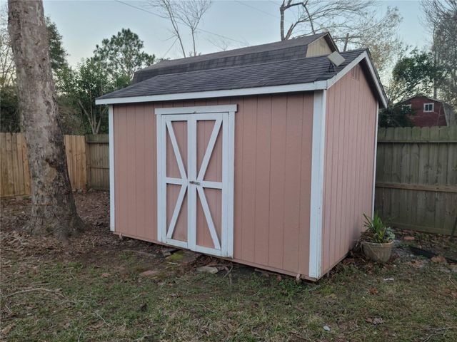 343 Windsor Square, Alvin, TX 77511