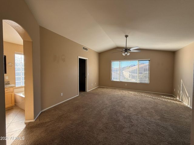 15844 S 17TH Drive, Phoenix, AZ 85045