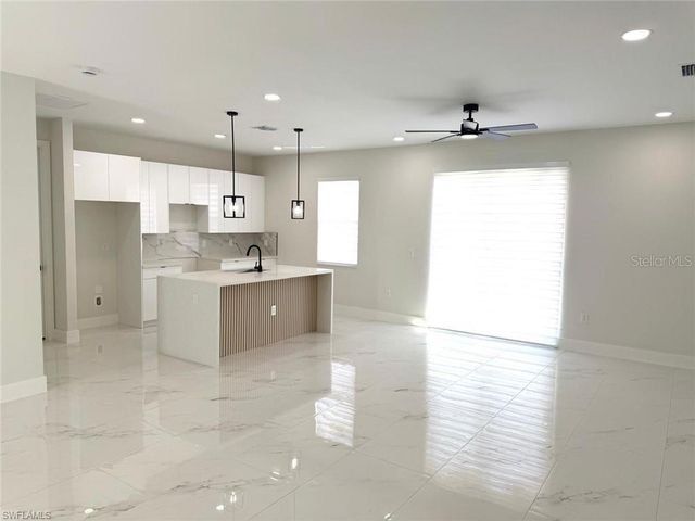 727 DRURY AVENUE, Lehigh Acres, FL 33974