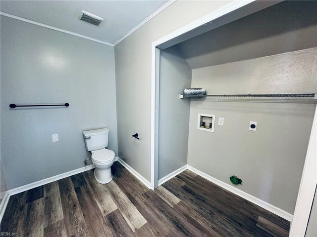 1513 Lincoln CT, Chesapeake, VA 23320