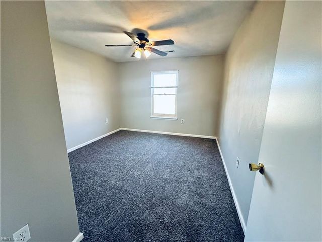 1513 Lincoln CT, Chesapeake, VA 23320