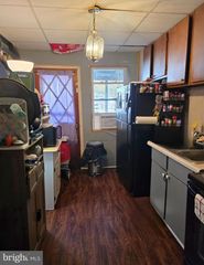 935 W MULBERRY ST, Coal Twp, PA 17866