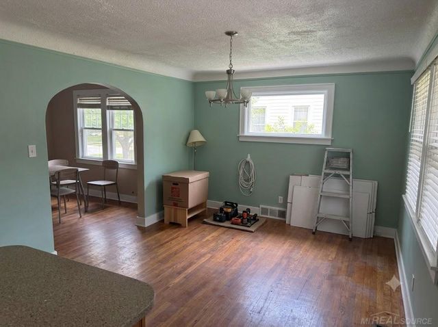 857 Aberdeen Ne Street, Grand Rapids, MI 49505