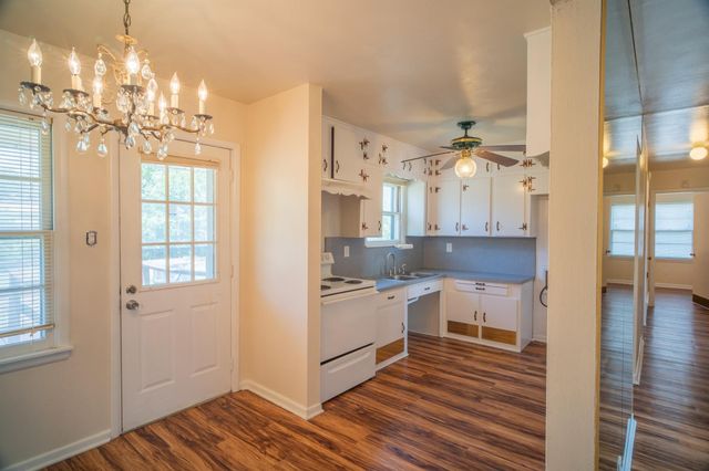 5245 Ira Street N, Haltom City, TX 76117