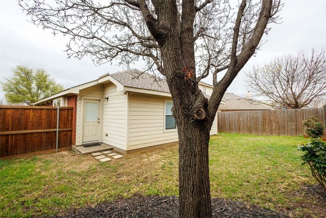 12113 Thicket Bend Drive, Fort Worth, TX 76244