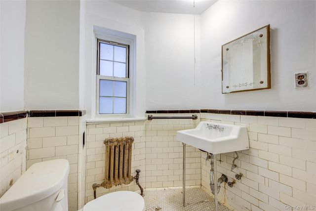 6 Burns Street 211, Forest Hills, NY 11375