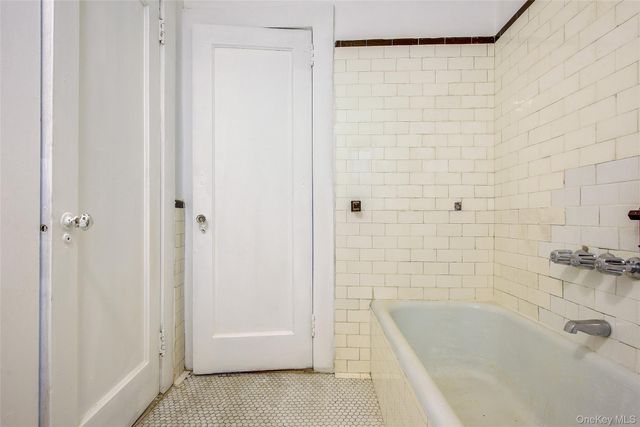 6 Burns Street 211, Forest Hills, NY 11375