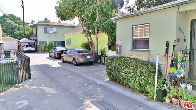 7102 Hood Avenue, Huntington Park, CA 90255