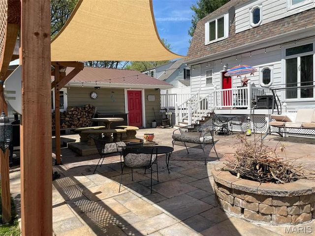 822 E Union Avenue, Litchfield, IL 62056