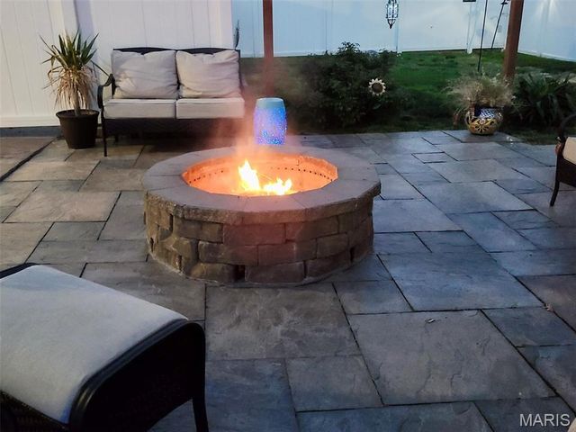 822 E Union Avenue, Litchfield, IL 62056