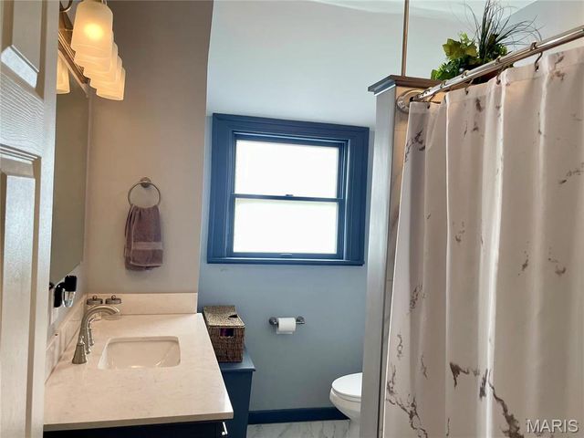 822 E Union Avenue, Litchfield, IL 62056