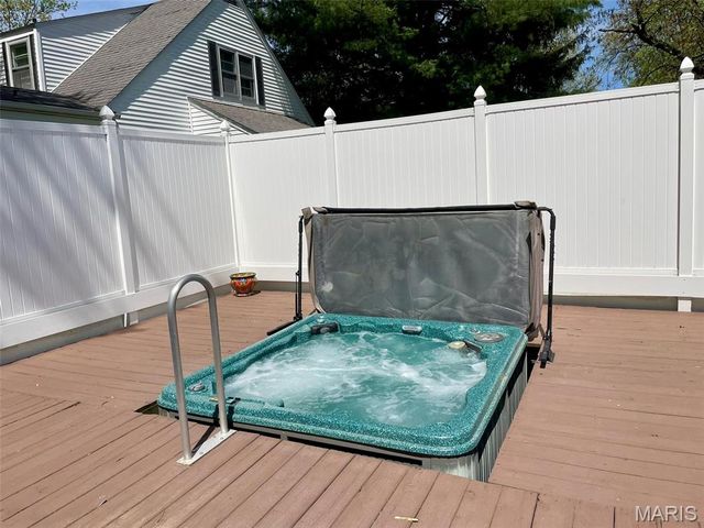 822 E Union Avenue, Litchfield, IL 62056