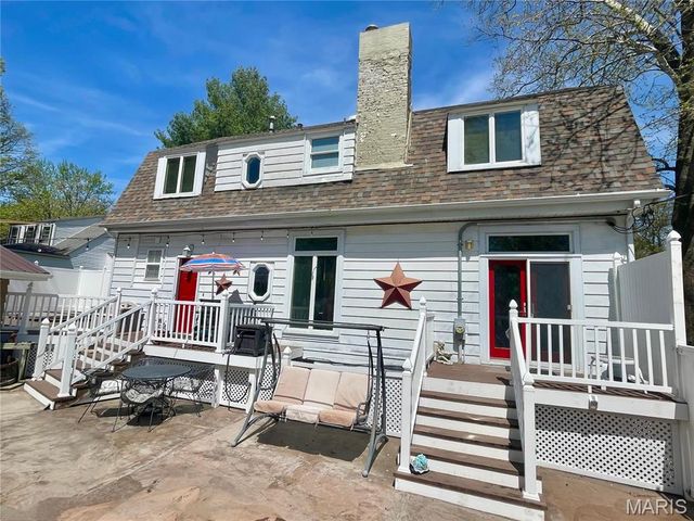 822 E Union Avenue, Litchfield, IL 62056