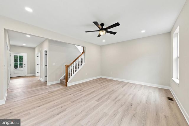 106 BLUE ANCHOR RD, Sicklerville, NJ 08081