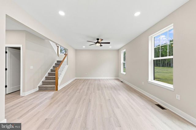 106 BLUE ANCHOR RD, Sicklerville, NJ 08081